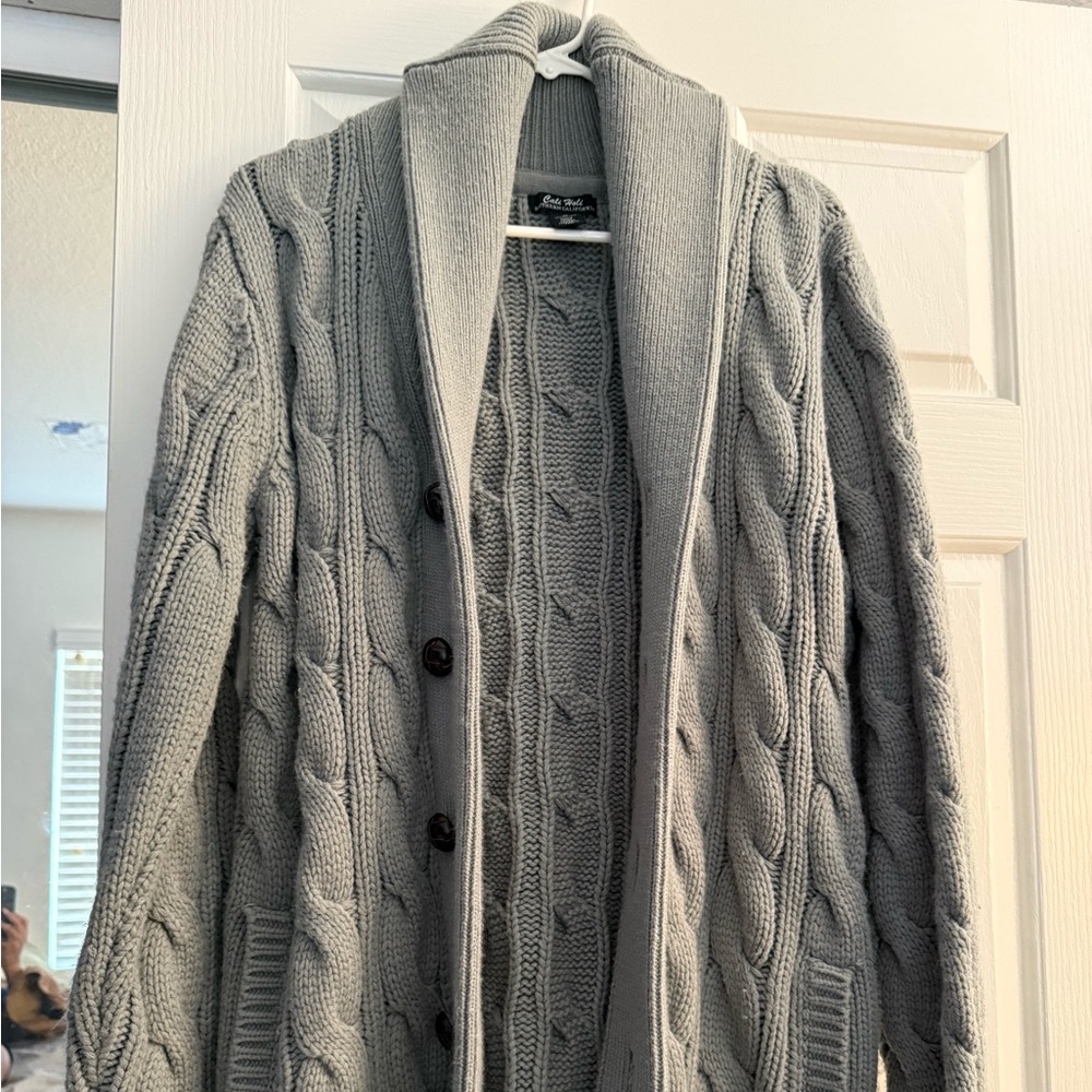 Men's Gray Cable Knit Sweater